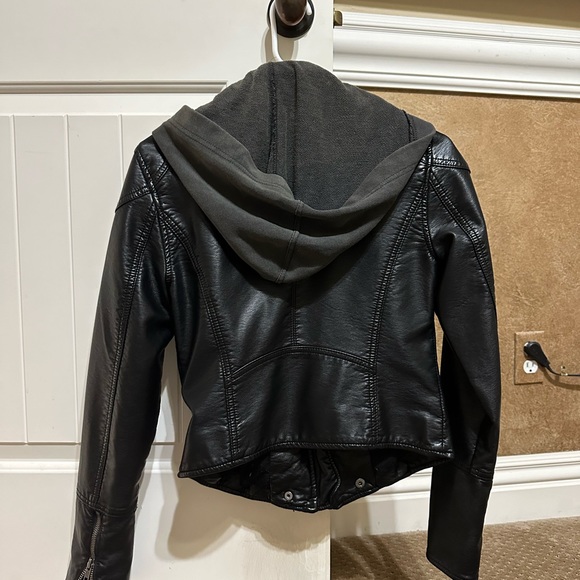 Free people vegan leather jacket with hoodie - Picture 7 of 9